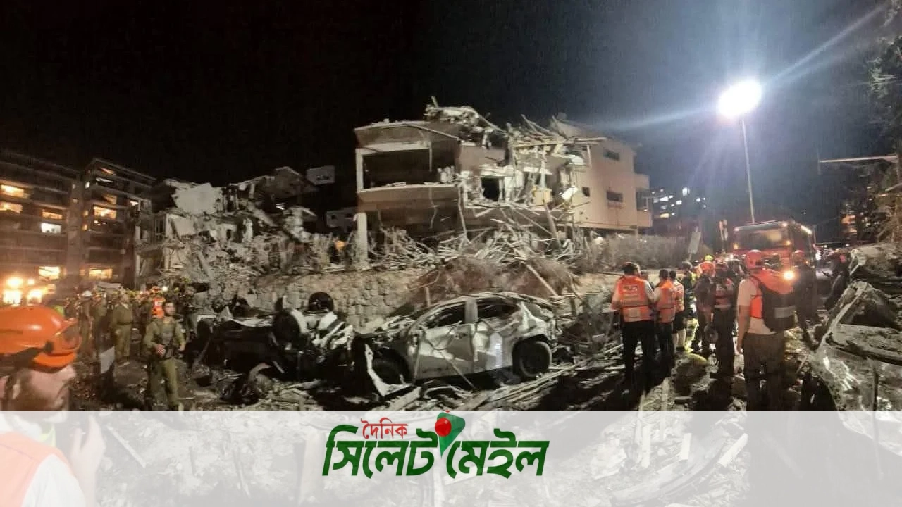 ইসরাইলের ১৫০টি লক্ষ্যবস্তুতে ইরানের হামলা