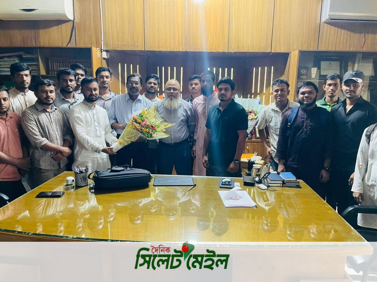 নবনিযুক্ত অধ্যক্ষের সাথে এমসি কলেজ শিবিরের সৌজন্য সাক্ষাৎ