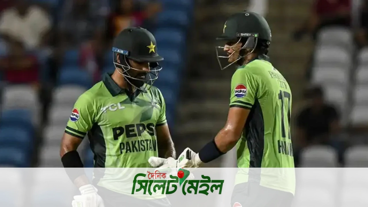 অভিষিক্ত নাওয়াজের ব্যাটে জিতল পাকিস্তান