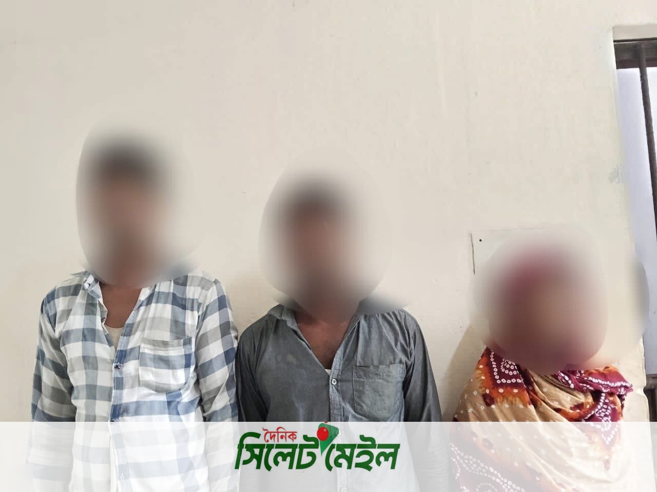 এসএমপি ডিবির অভিযানে অনৈতিক কাজে জড়িত থাকার অভিযোগে ০৩(তিন) জন গ্রেফতারঃ