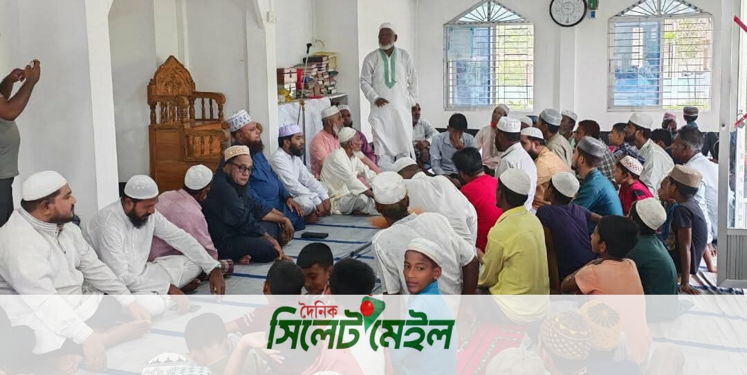 বড়লেখায় একাডেমিক স্বীকৃতি প্রাপ্তির আনন্দে কুমারশাইল মাদ্রাসায় দোয়া ও শিরণি বিতরণ