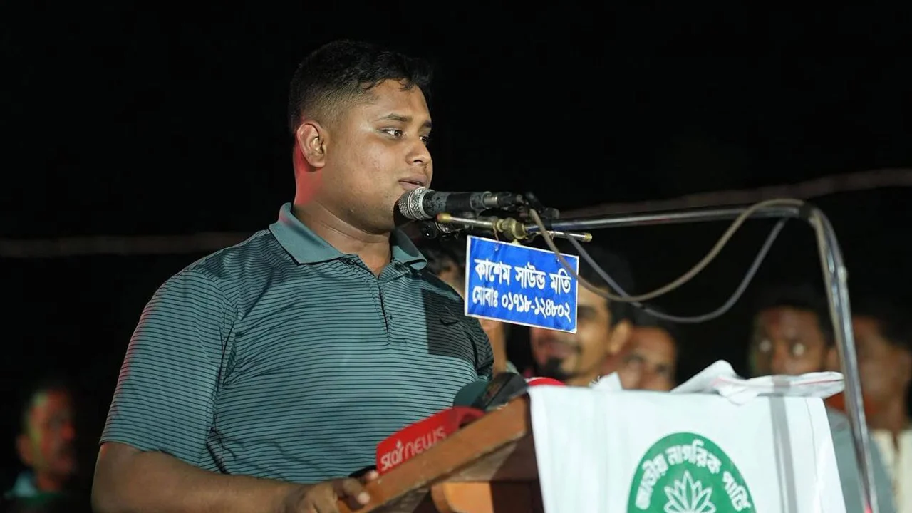 আসি আসি বলে শেখ হাসিনার আর আসা হবে না: হাসনাত আব্দুল্লাহ