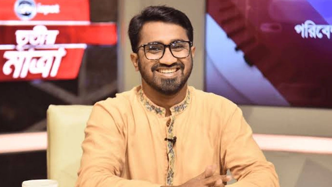 নিজেকে ডাকসুর ‘জিএস’ ঘোষণা করে রাশেদ খানের স্ট্যাটাস