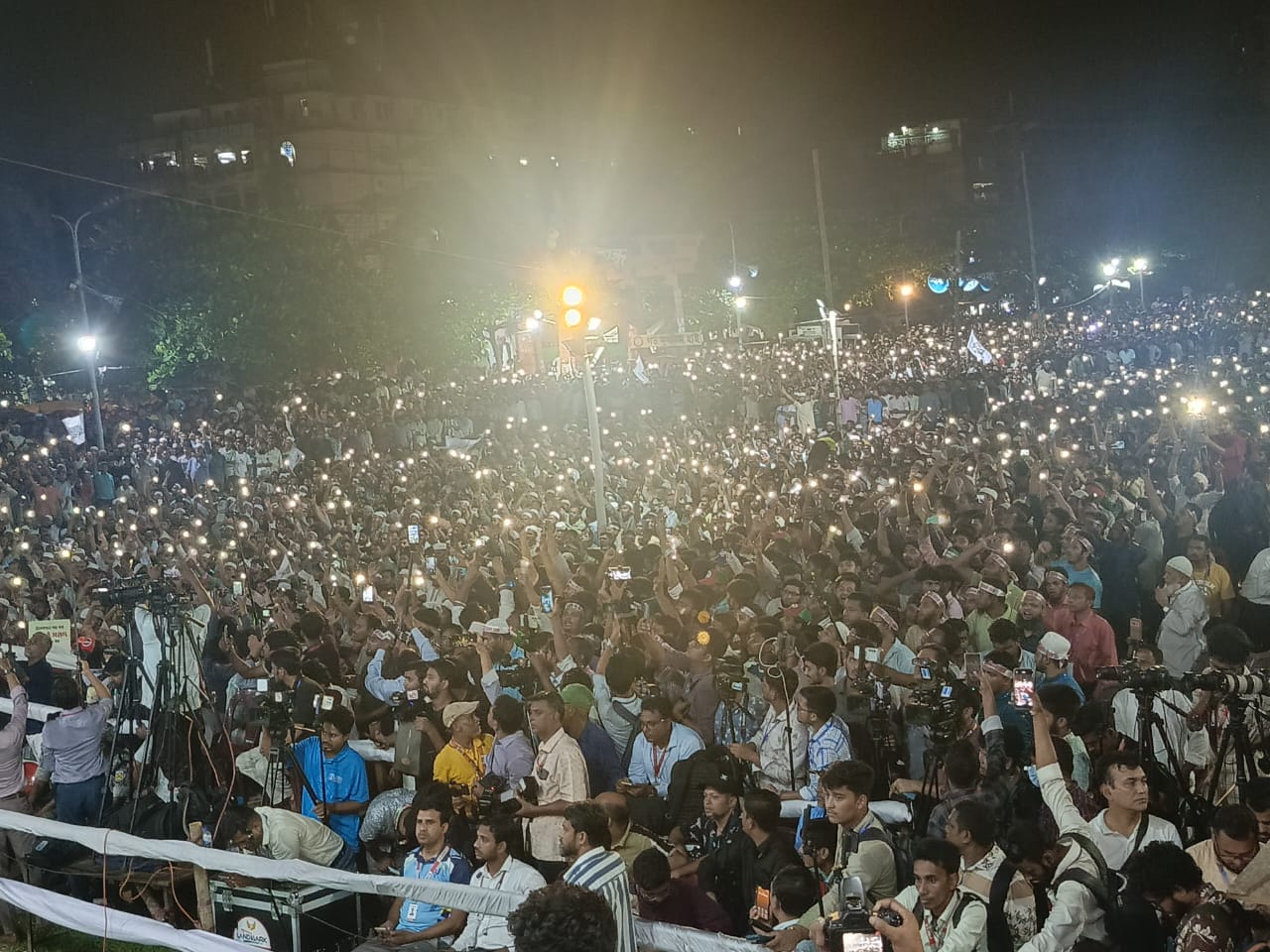 শাপলা চত্বর থেকে লালদিঘি