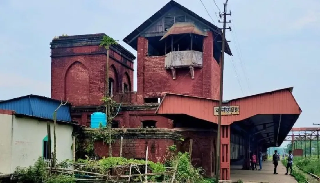 গৌরব হারিয়ে ধ্বংসের মুখে ঐতিহাসিক কুলাউড়া রেল জংশন