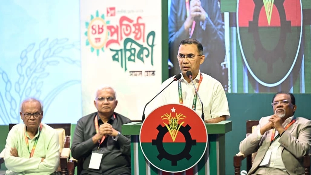 জ্বালানি সংকটকে পুঁজি করে দেশবাসীকে বিভ্রান্ত করছে একটি দল: প্রধানমন্ত্রী